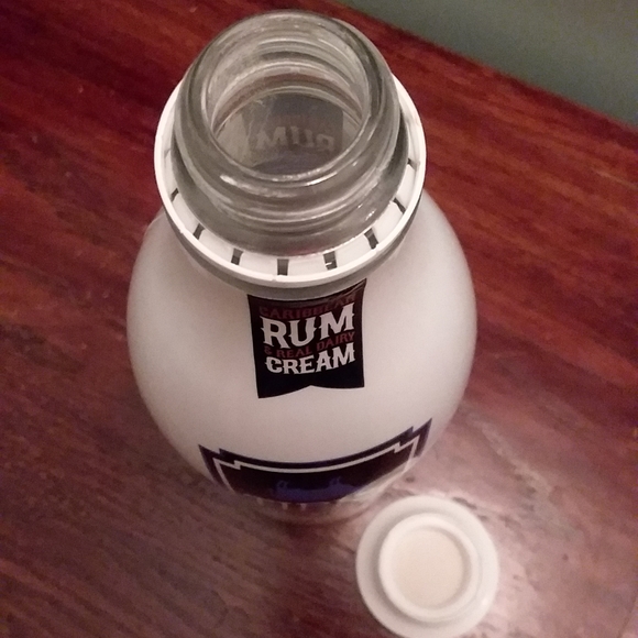 Lighted Tippy Cow Bottle Caribbean Rum Wisconsin Cocktail Empty - Picture 7 of 8